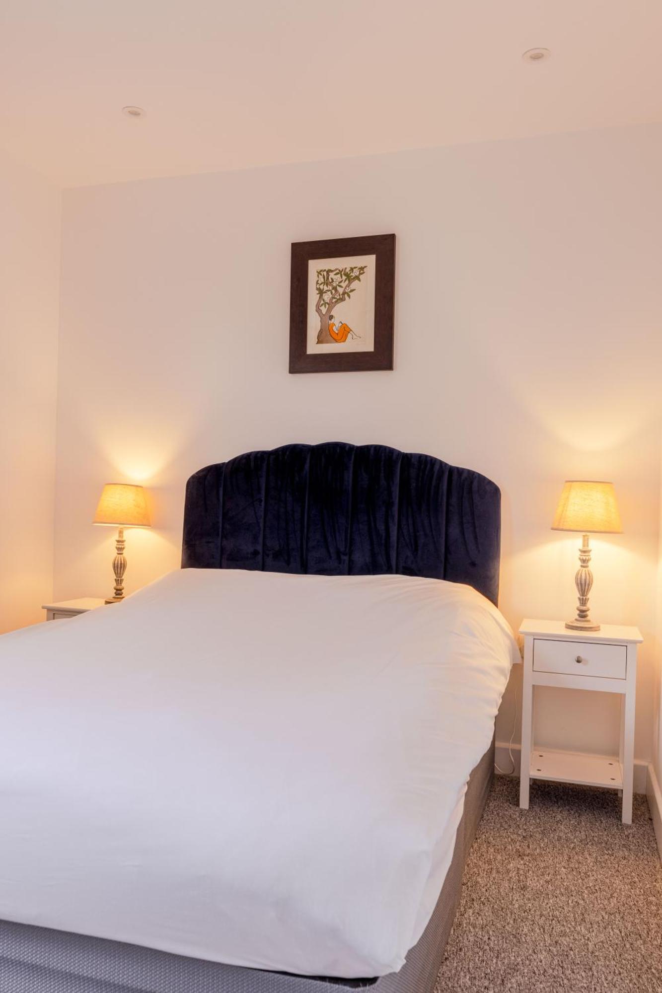Boutique Vertigo Apartment Central Kingston/London Kingston upon Thames  Zewnętrze zdjęcie
